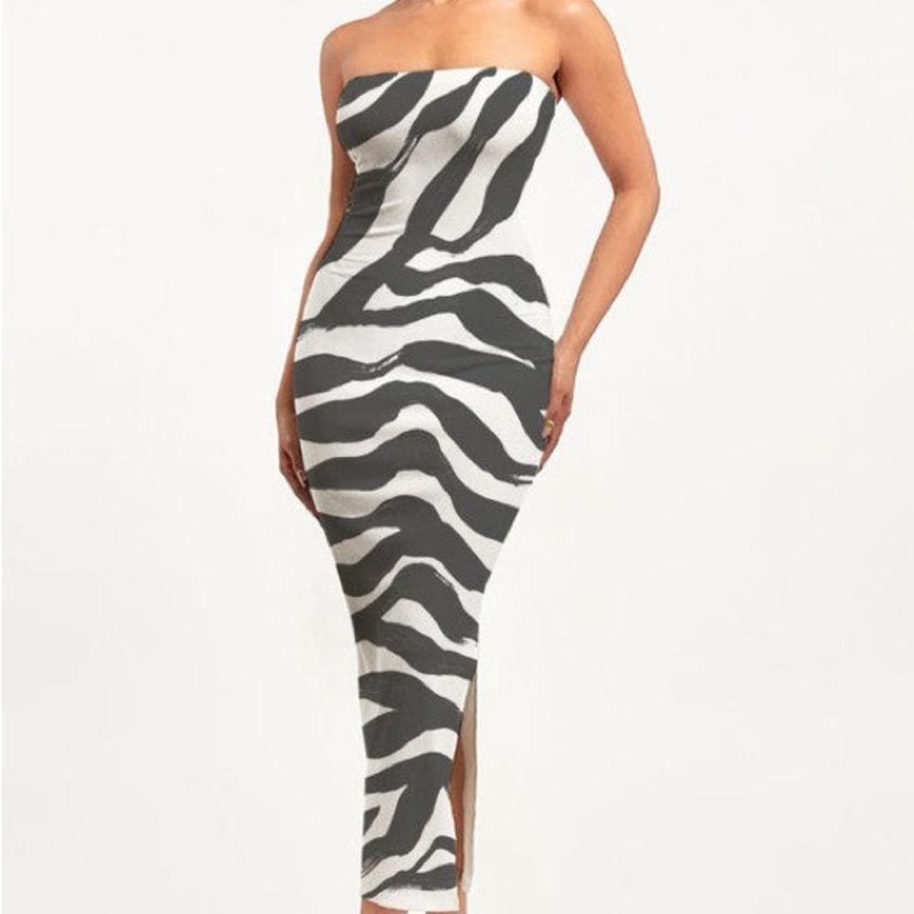 ZEBRA PRINTED TUBE MAXI DRESS
